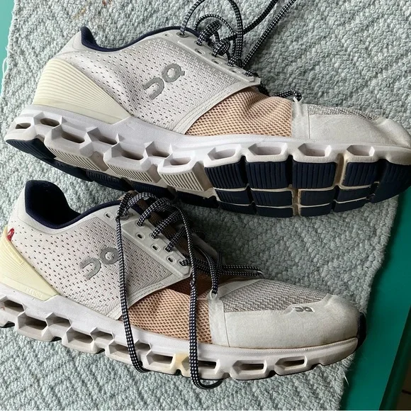 Oncloud stratus Running women’s Shoes white SIZE 9.5 - Picture 9 of 11